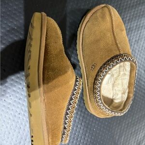 Ugg Tazz in sold out color “Mustard seed” -gently used- size 7